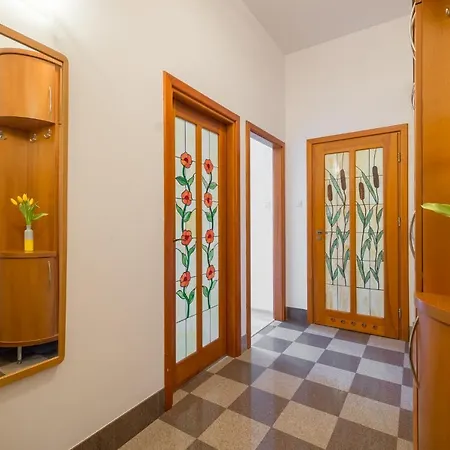 Kierunek Gracja Monte Cassino 36 Apartament *